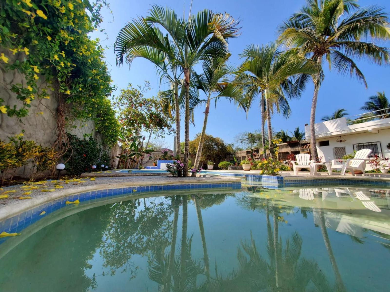 La Pucca Hotel Boutique Resort ペニータ・デ・ハルテンバ エクステリア 写真